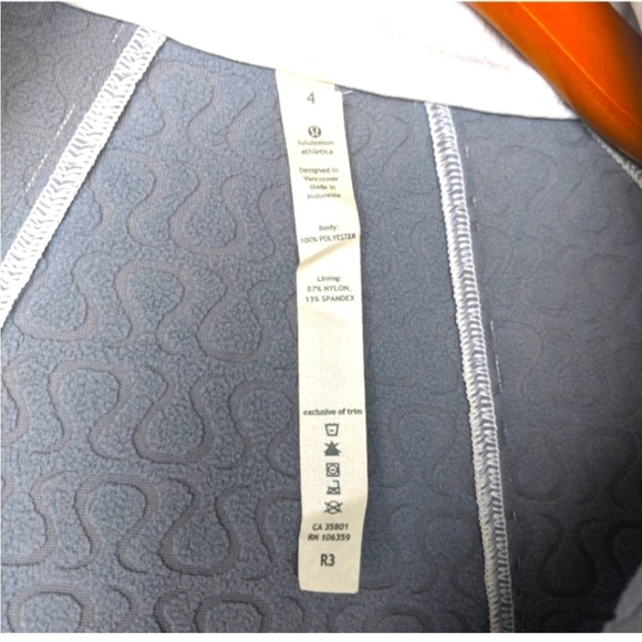 Lululemon Soft Shell Swing Jacket Coat in Off
White 3/4 Sleeves Size 4 - Picture 5 of 12